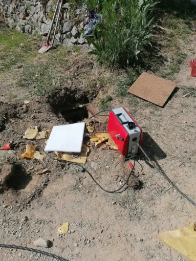 Intervention au furet dans une canalisation d'eau usées à Berthemont Les Bains, commune de Roquebillière, Carros, JR3D