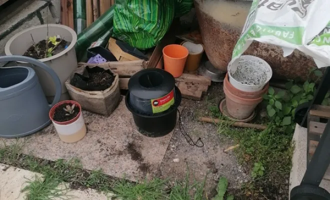 Emplacement idéal pour poser le pièges jardin plantes à proximité
